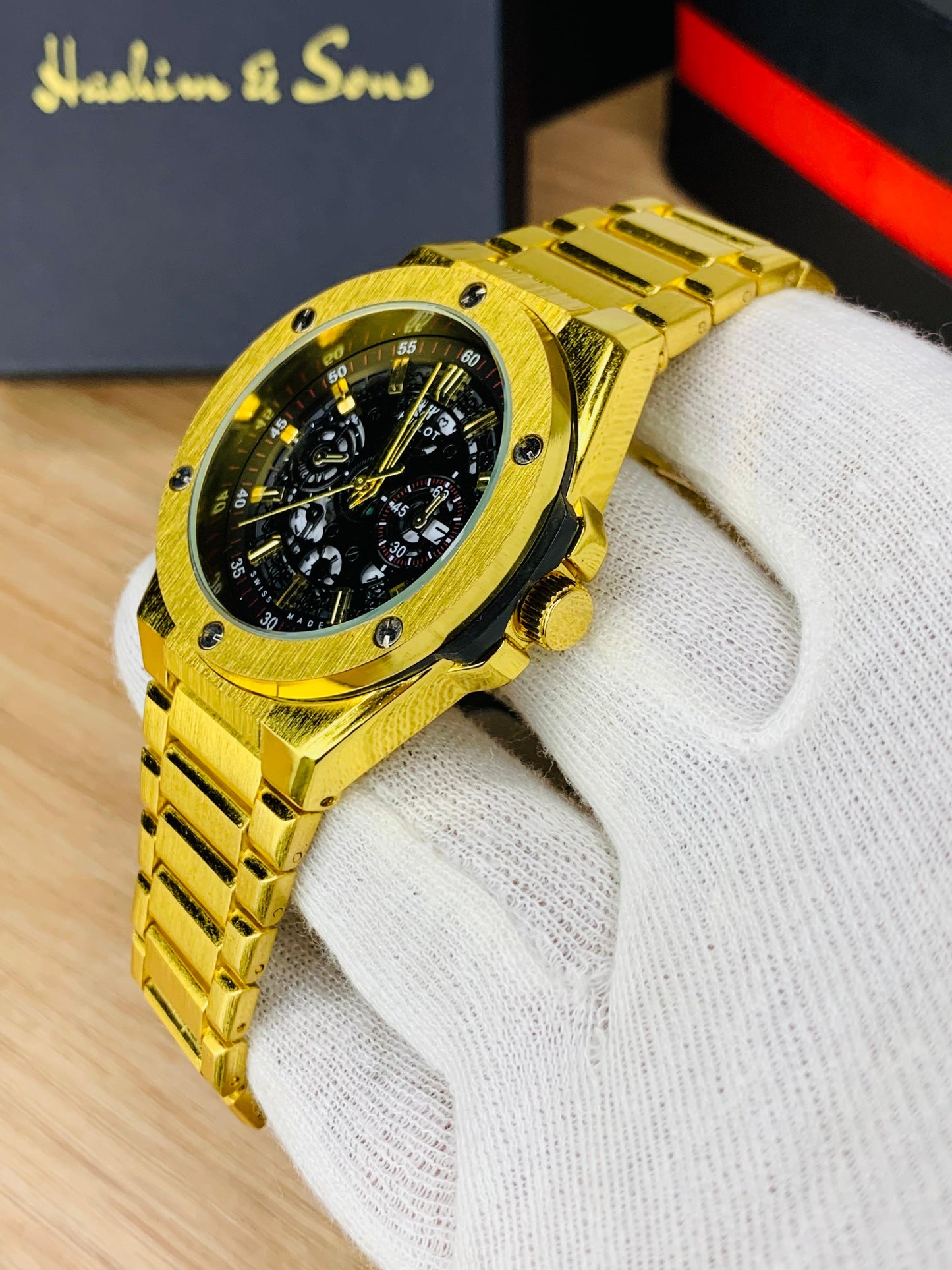 .HB Quartz | Date Adjustment | (Gold)