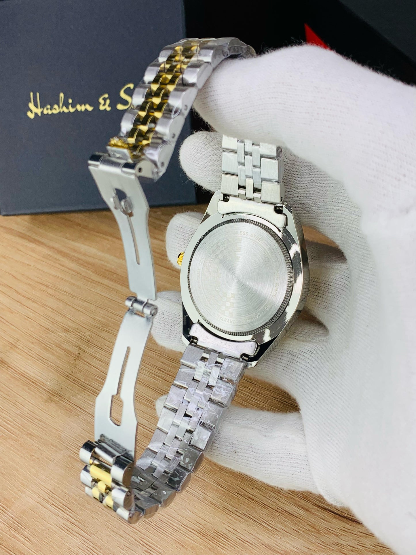 Kangoori Stone Watch (Two Tone White)