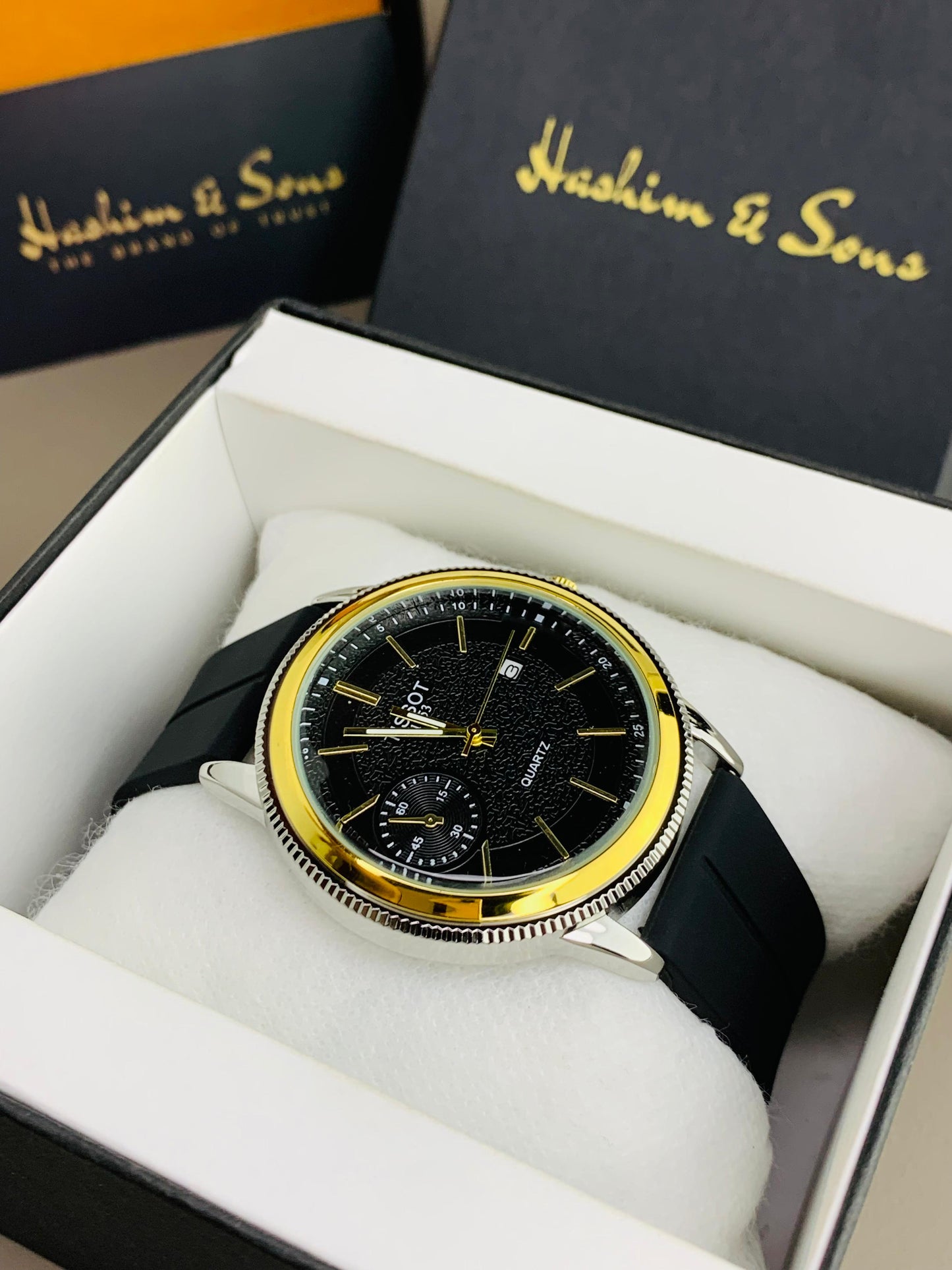 Magnetic Strap Watch With Date (Black)