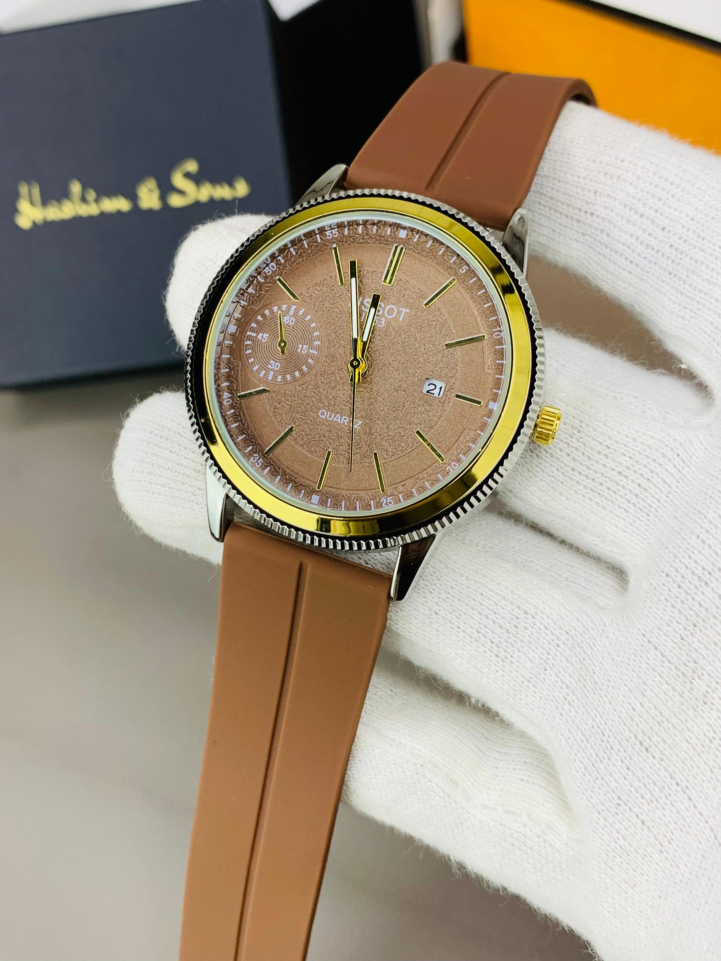 Magnetic Strap Watch With Date (Brown)